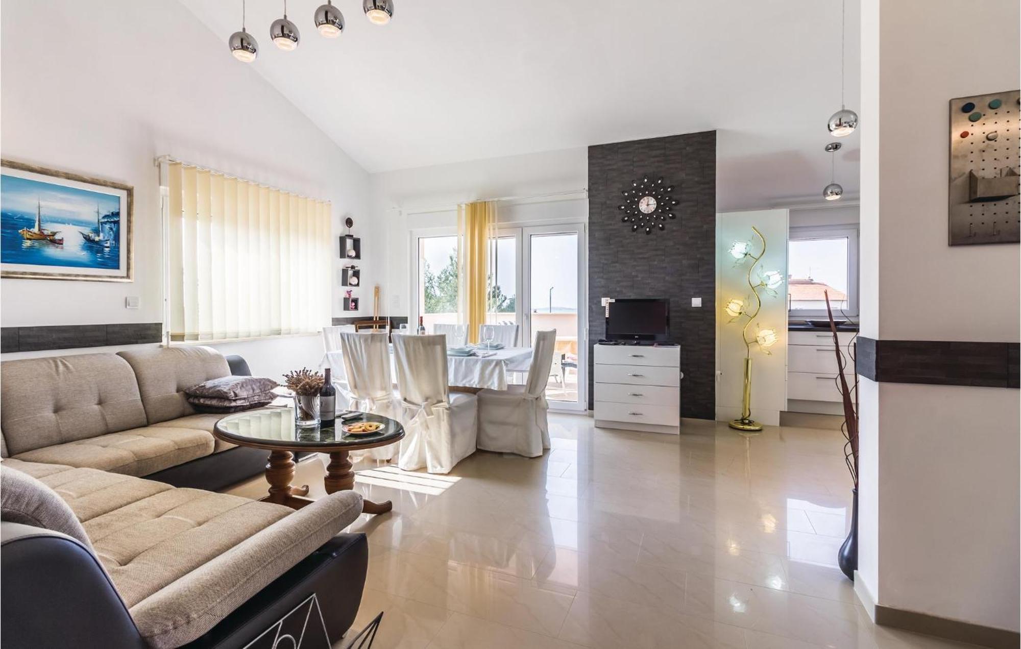 Stunning Apartment In Fazana With House Sea View Zewnętrze zdjęcie